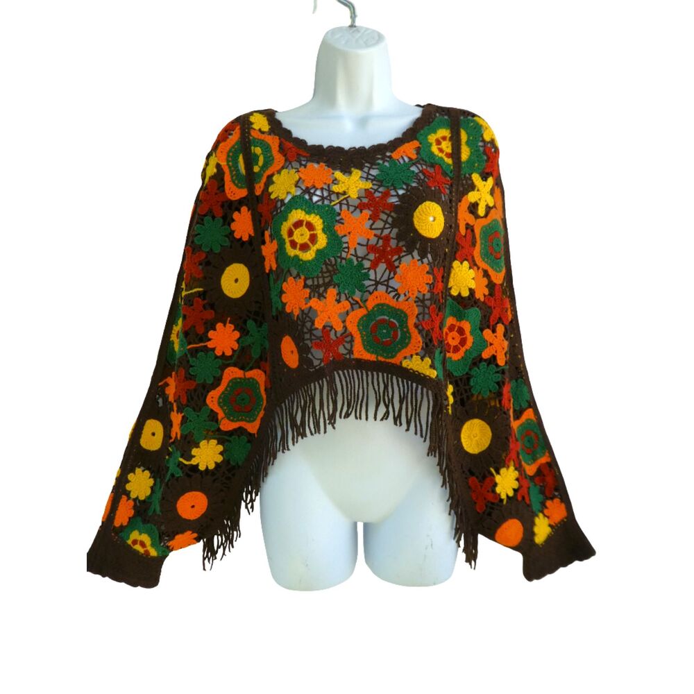 NEW House of Harlow 1960 Granny Crochet Floral Fringe Long Sleeve Knit Cuffs OS